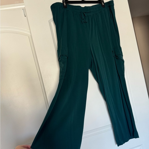 Wide Leg Cotton Pants - Picture 3 of 11